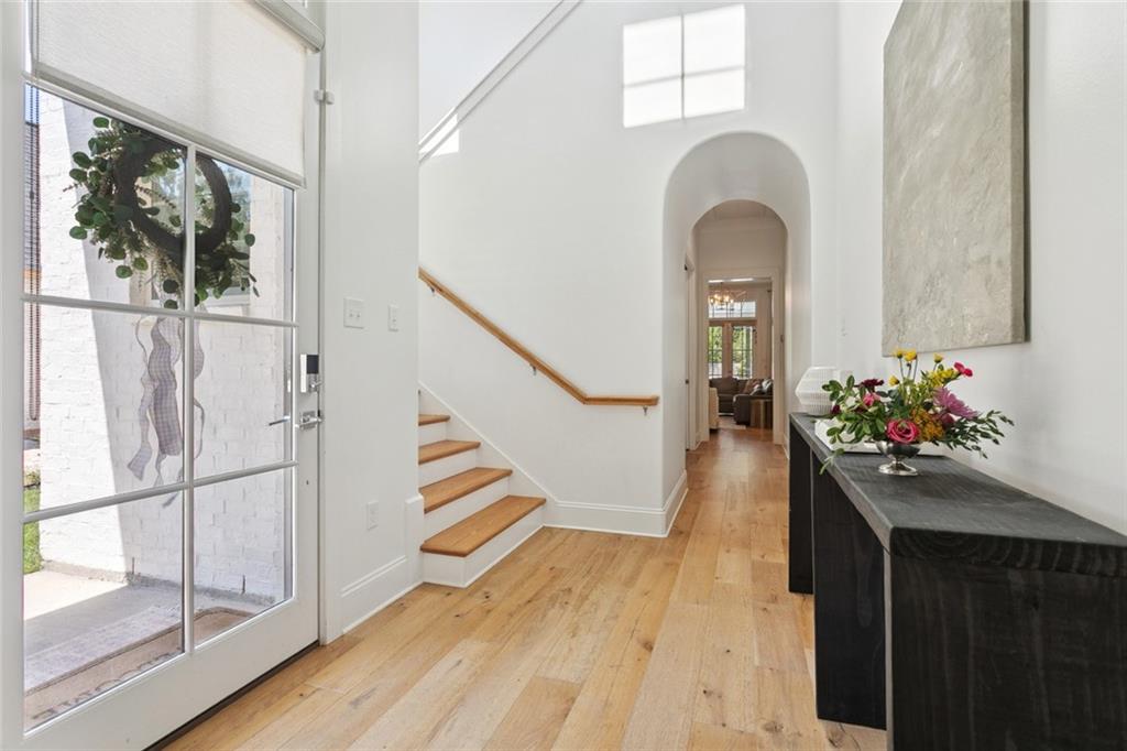 383 RUE CHARLOTTE Road