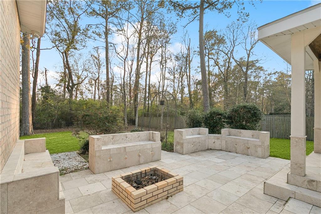 118 BEAU CHASSE Drive
