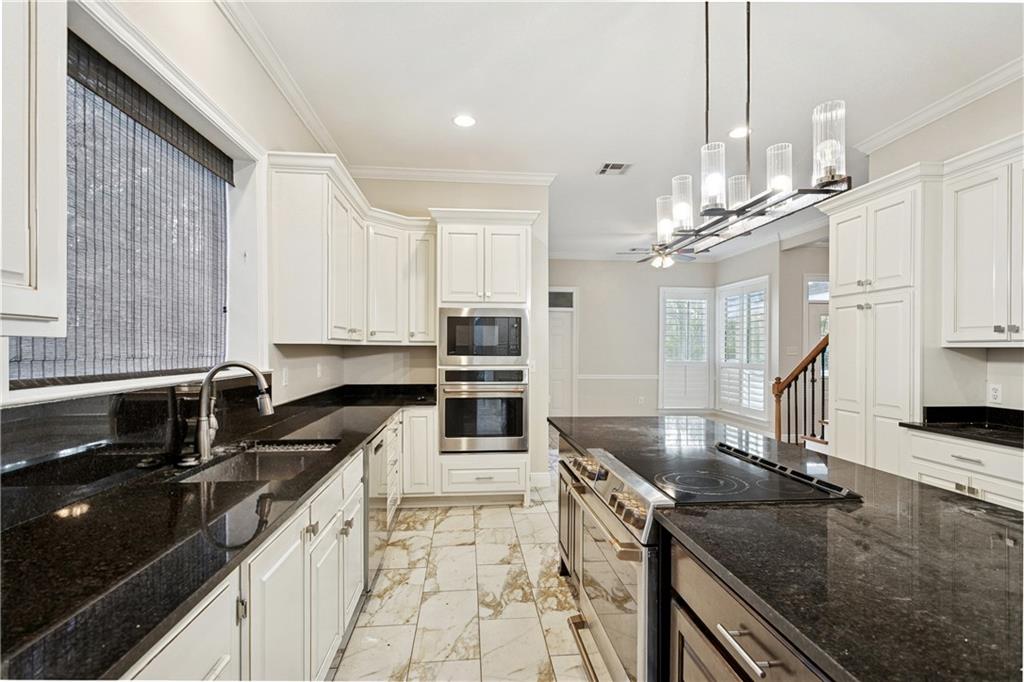 118 BEAU CHASSE Drive