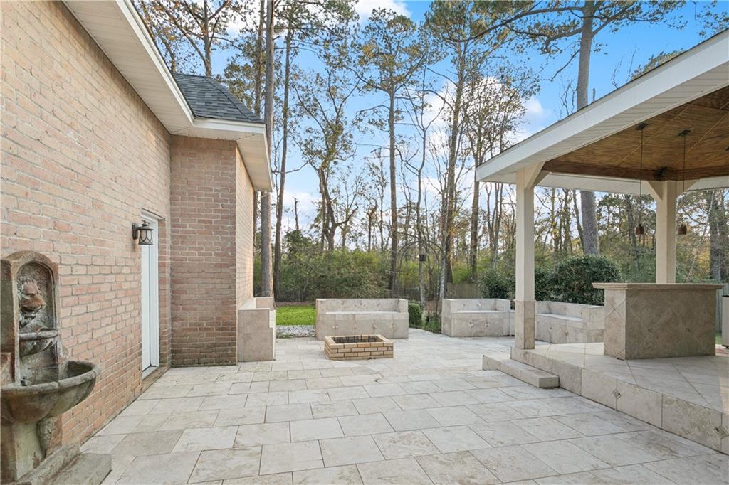 118 BEAU CHASSE Drive
