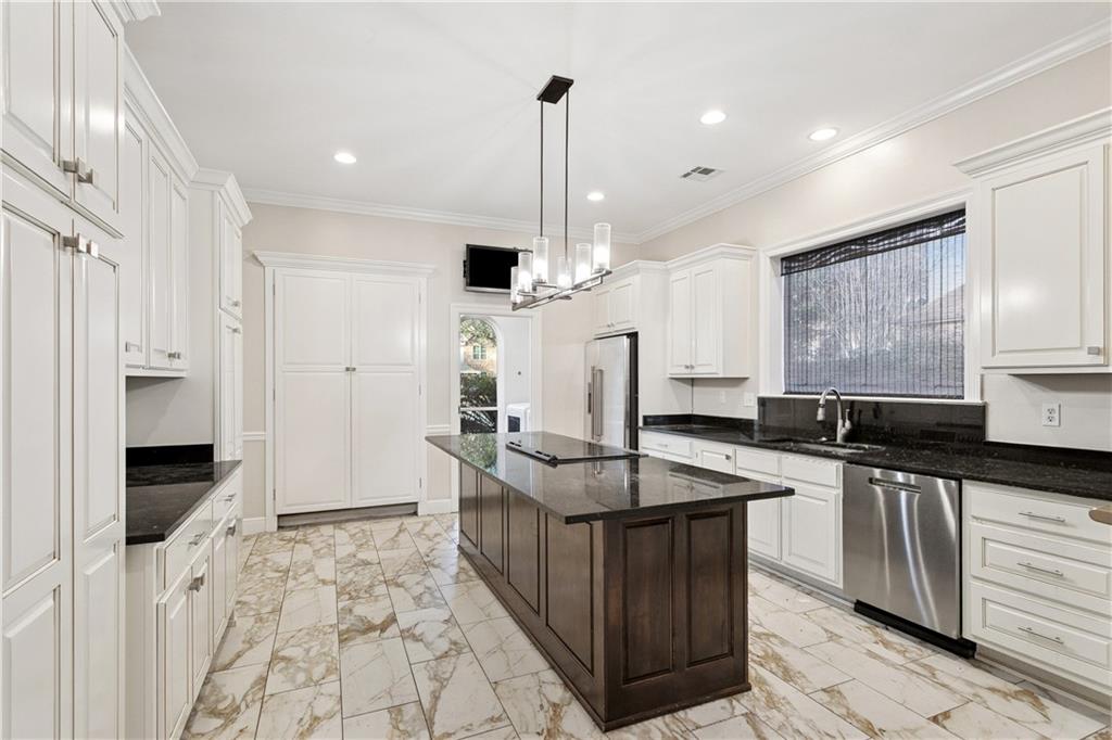 118 BEAU CHASSE Drive