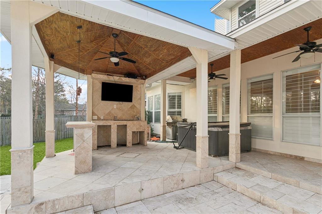 118 BEAU CHASSE Drive