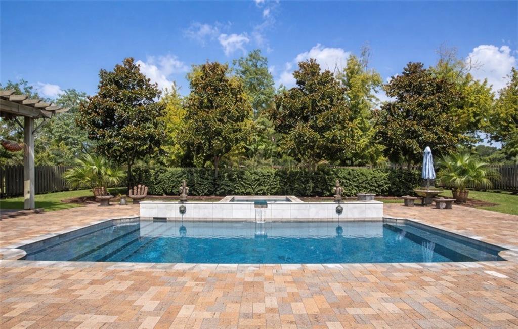 117 HARDWOOD Drive