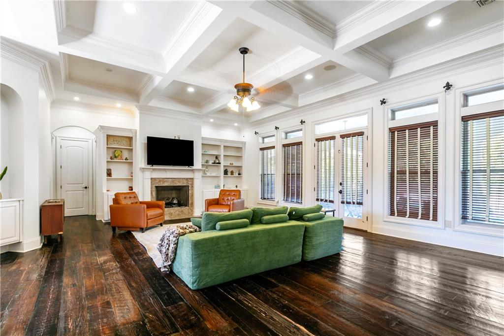 117 HARDWOOD Drive