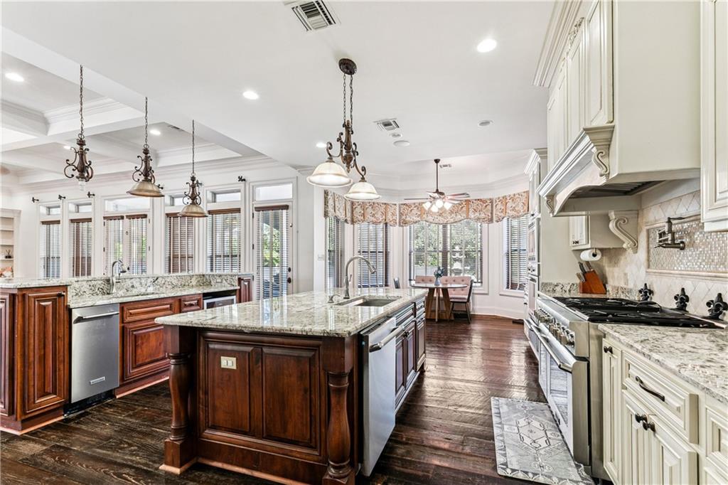 117 HARDWOOD Drive