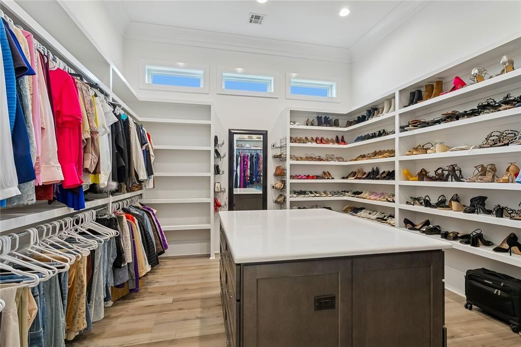 117 OAK PARK Court
