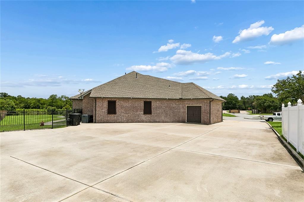102 BAILEY ESTATES Drive