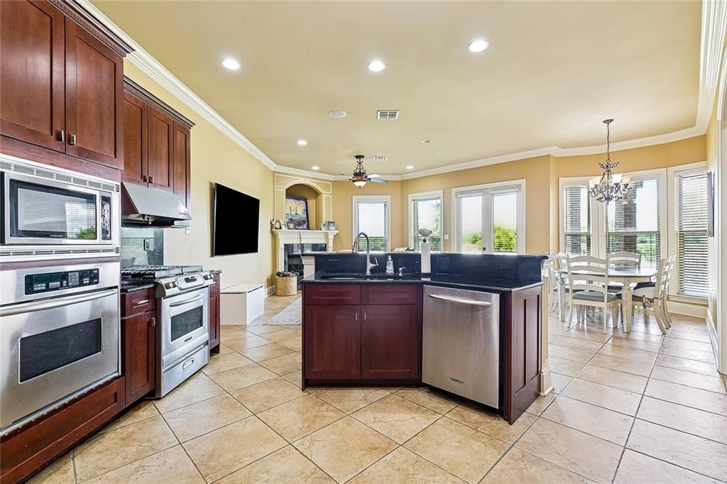 102 BAILEY ESTATES Drive