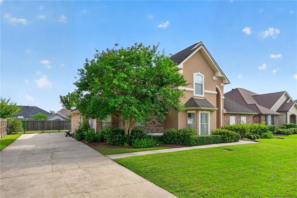 3319 TURNBERRY Lane