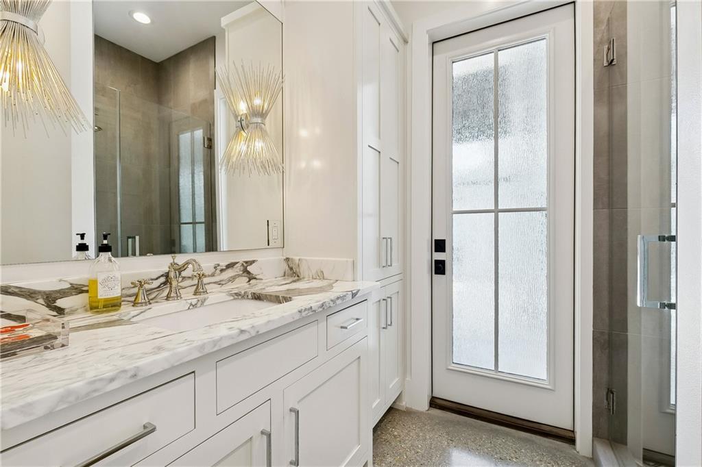 19 PALMETTO Drive