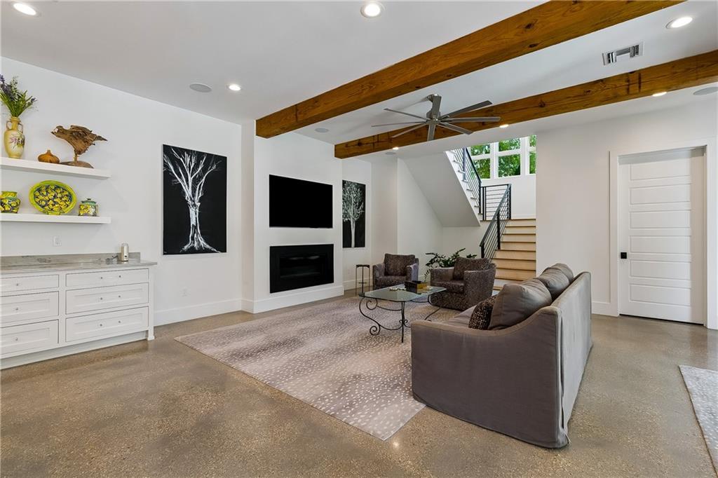 19 PALMETTO Drive