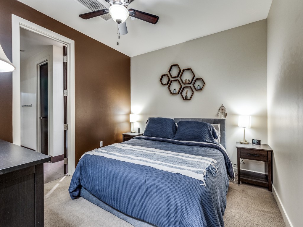 2600 W 7th Street W 2626