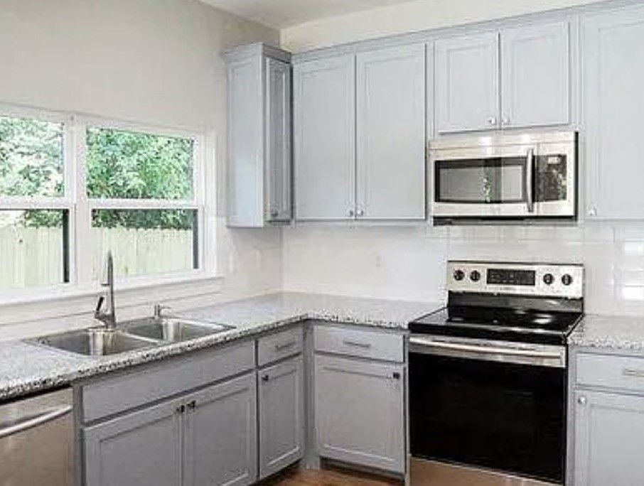 2732 Livingston Avenue