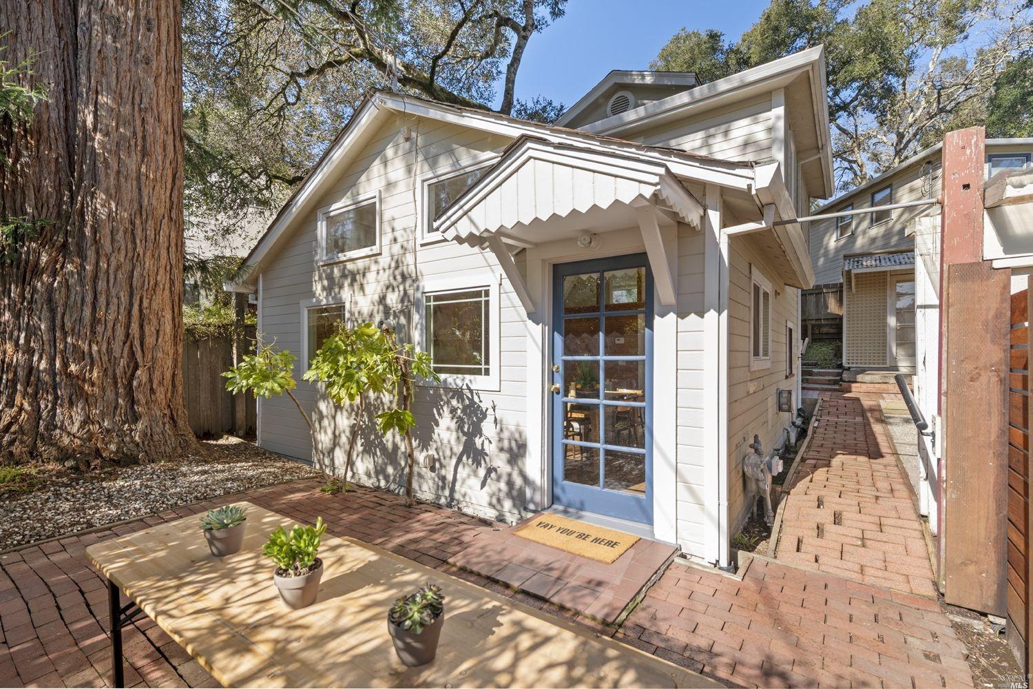 7610 Bodega Avenue
