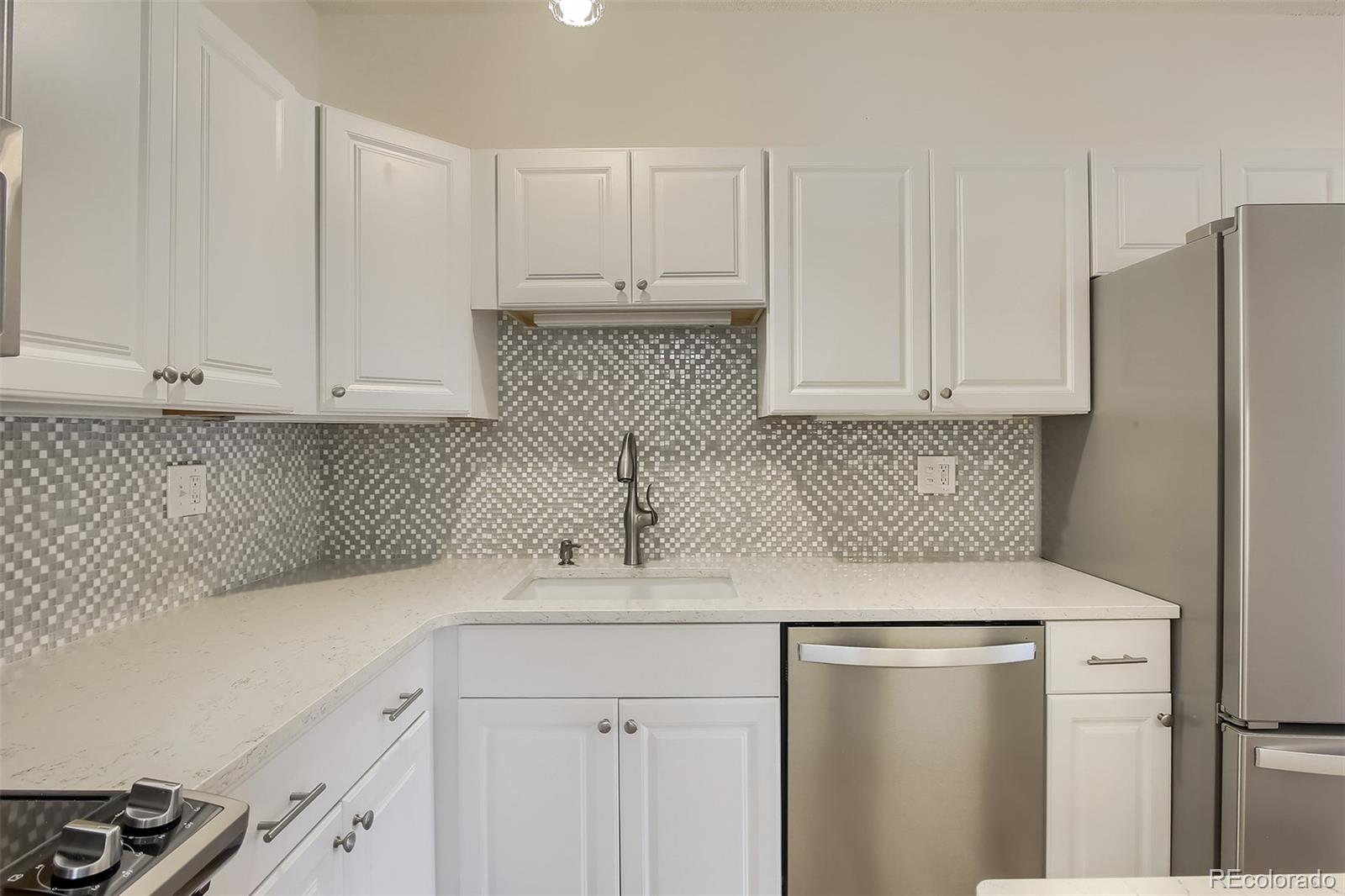 551 N Pearl Street Unit: 106