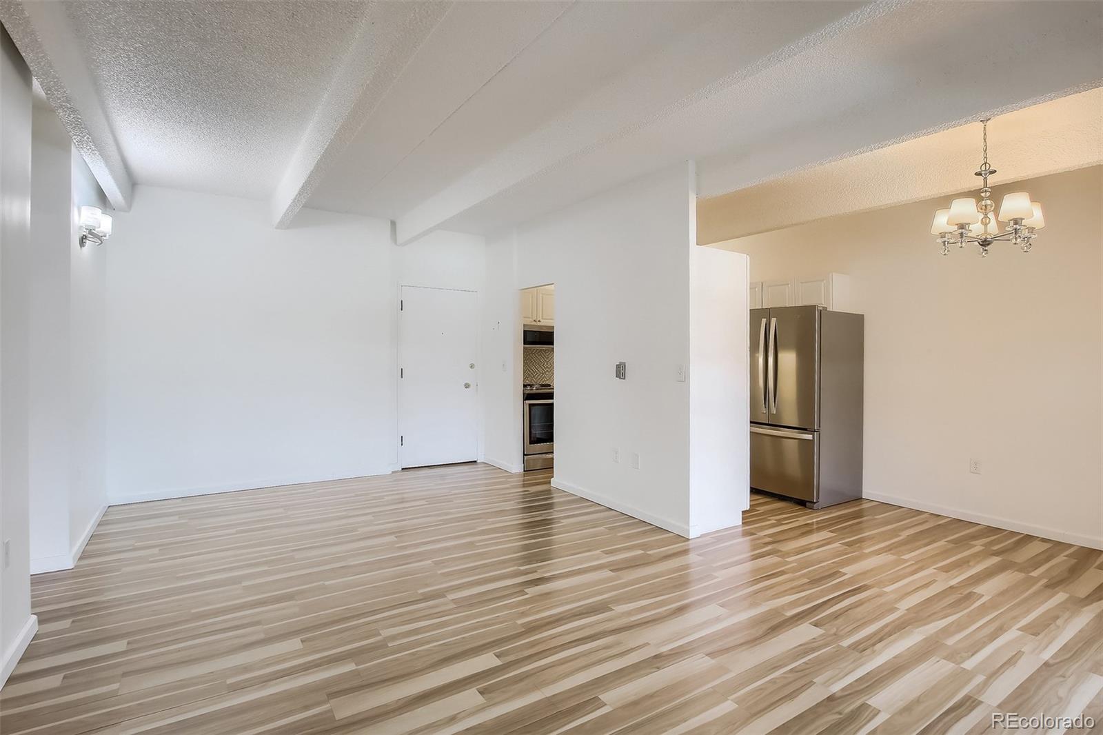 551 N Pearl Street Unit: 106