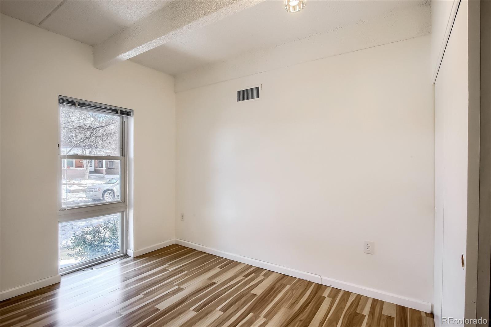 551 N Pearl Street Unit: 106