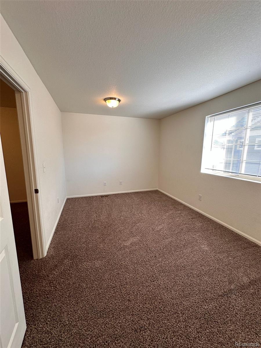 12441 E 105th Place