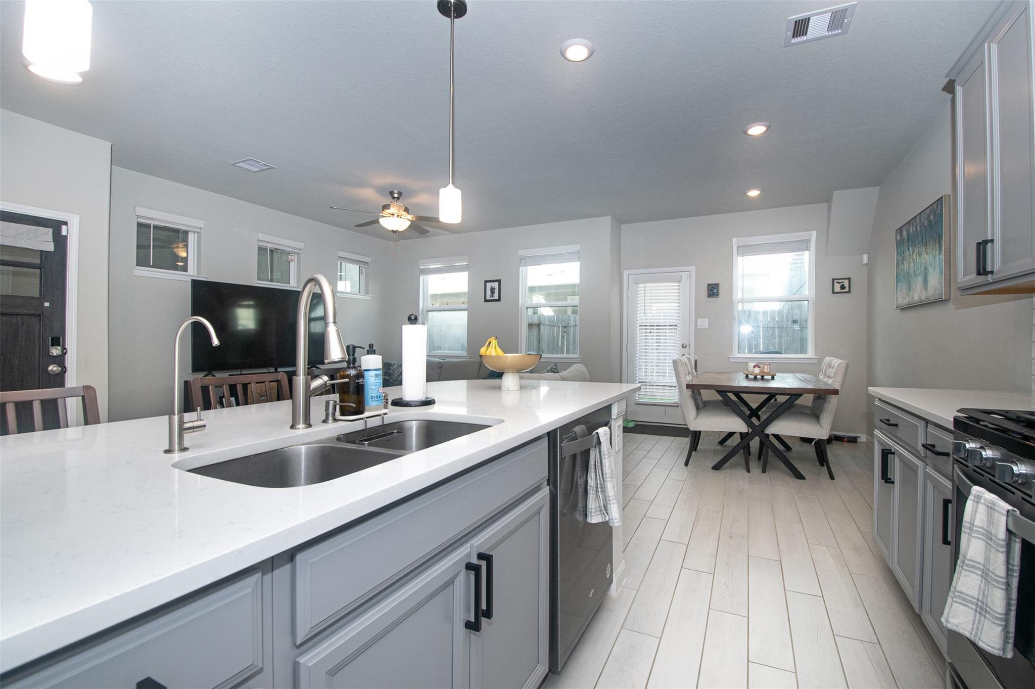 1523 Parkland Oak Drive