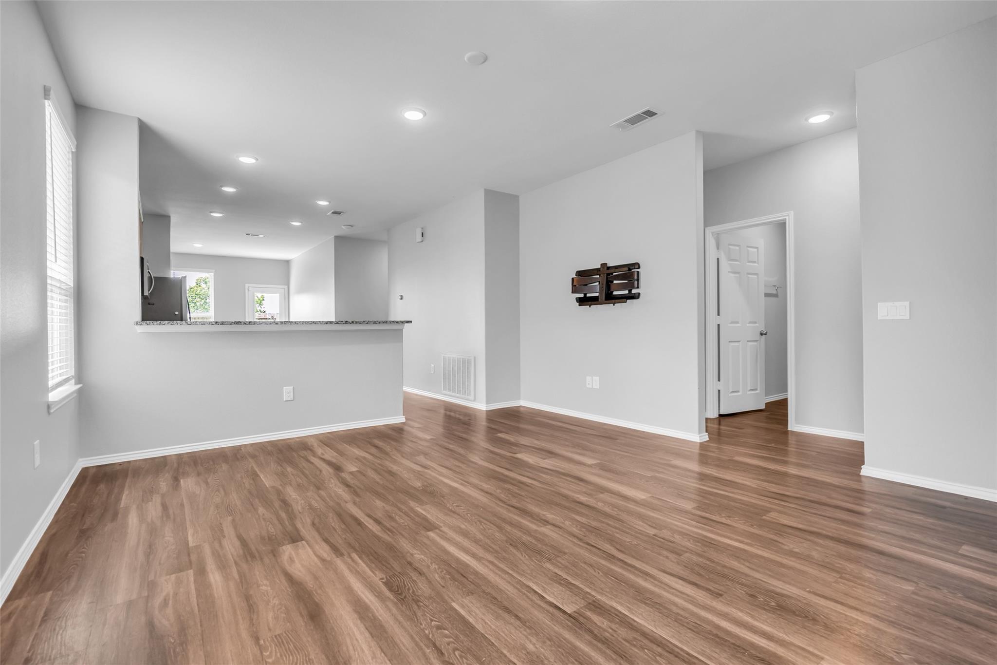 25703 Bottlebrush Sedge Street