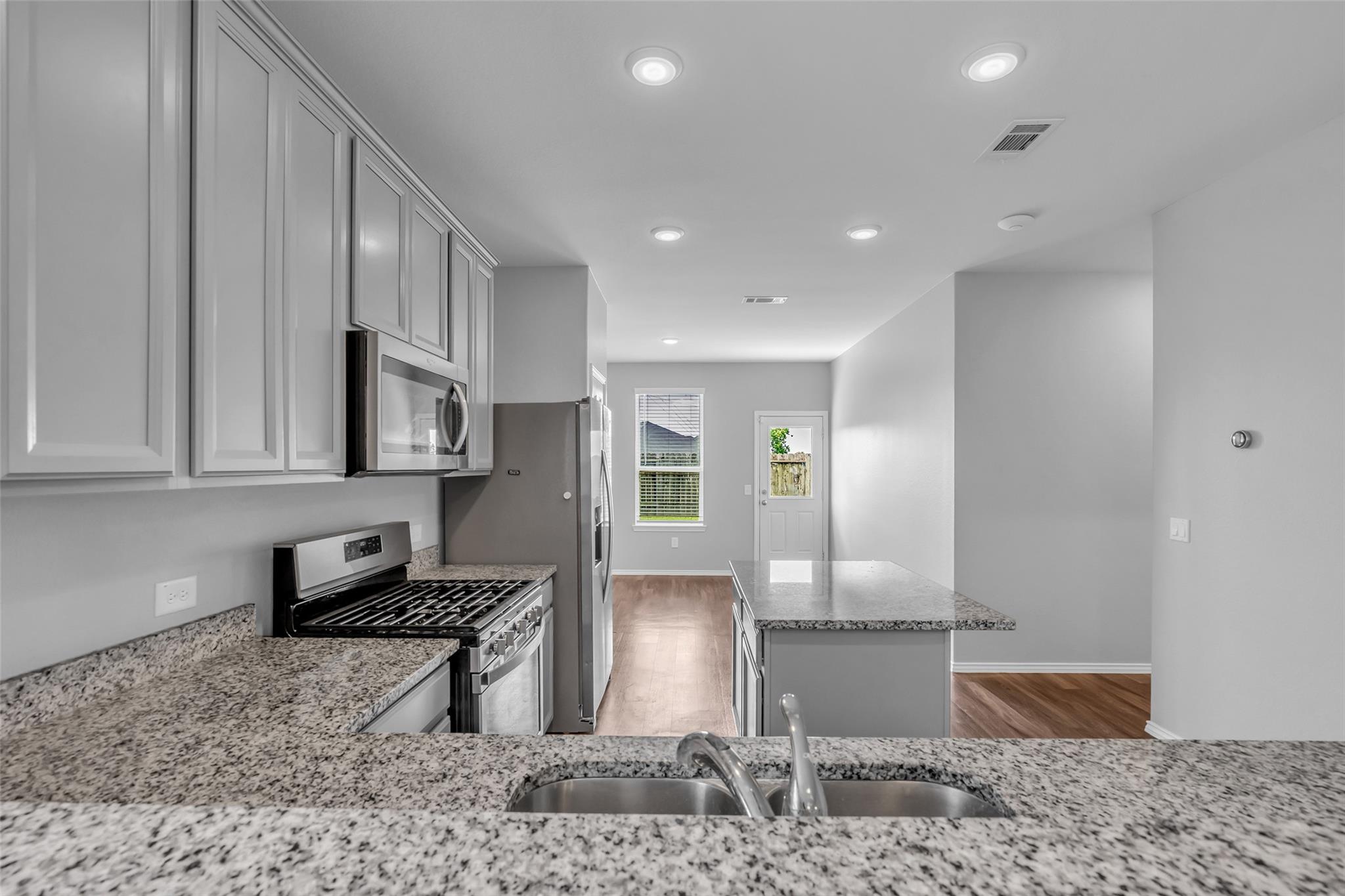 25703 Bottlebrush Sedge Street