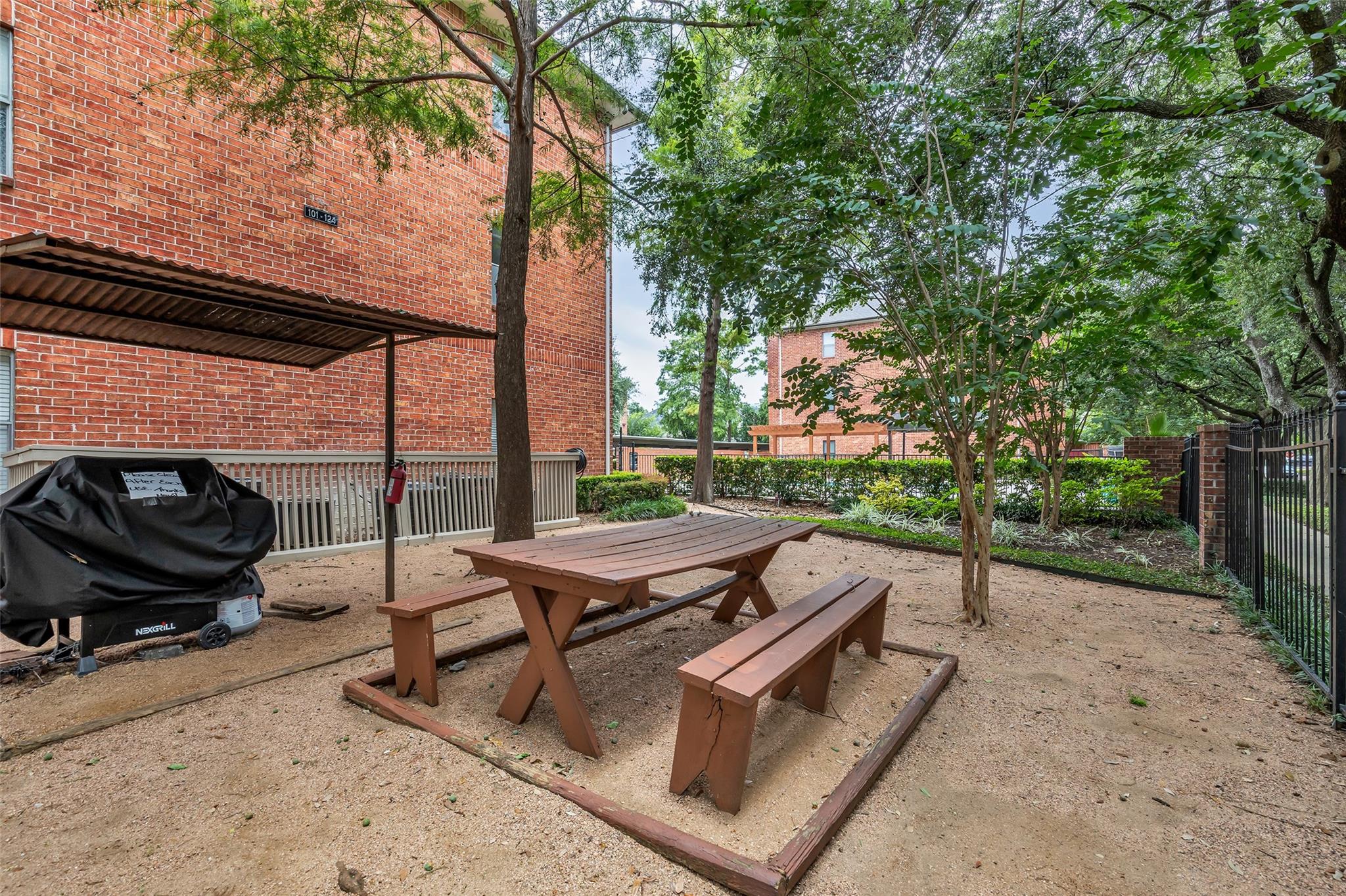 4041 Drake Street # 212