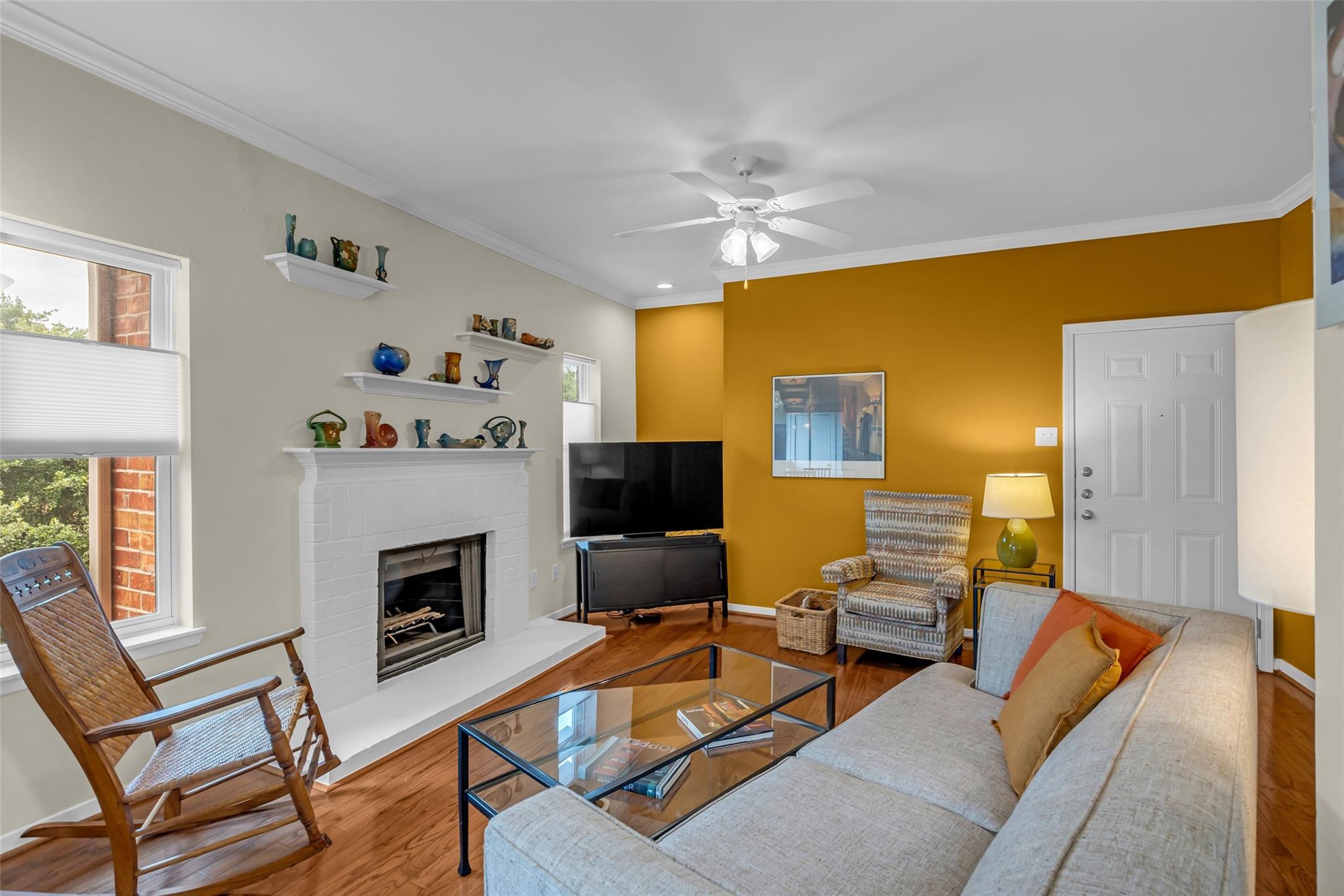 4041 Drake Street # 212
