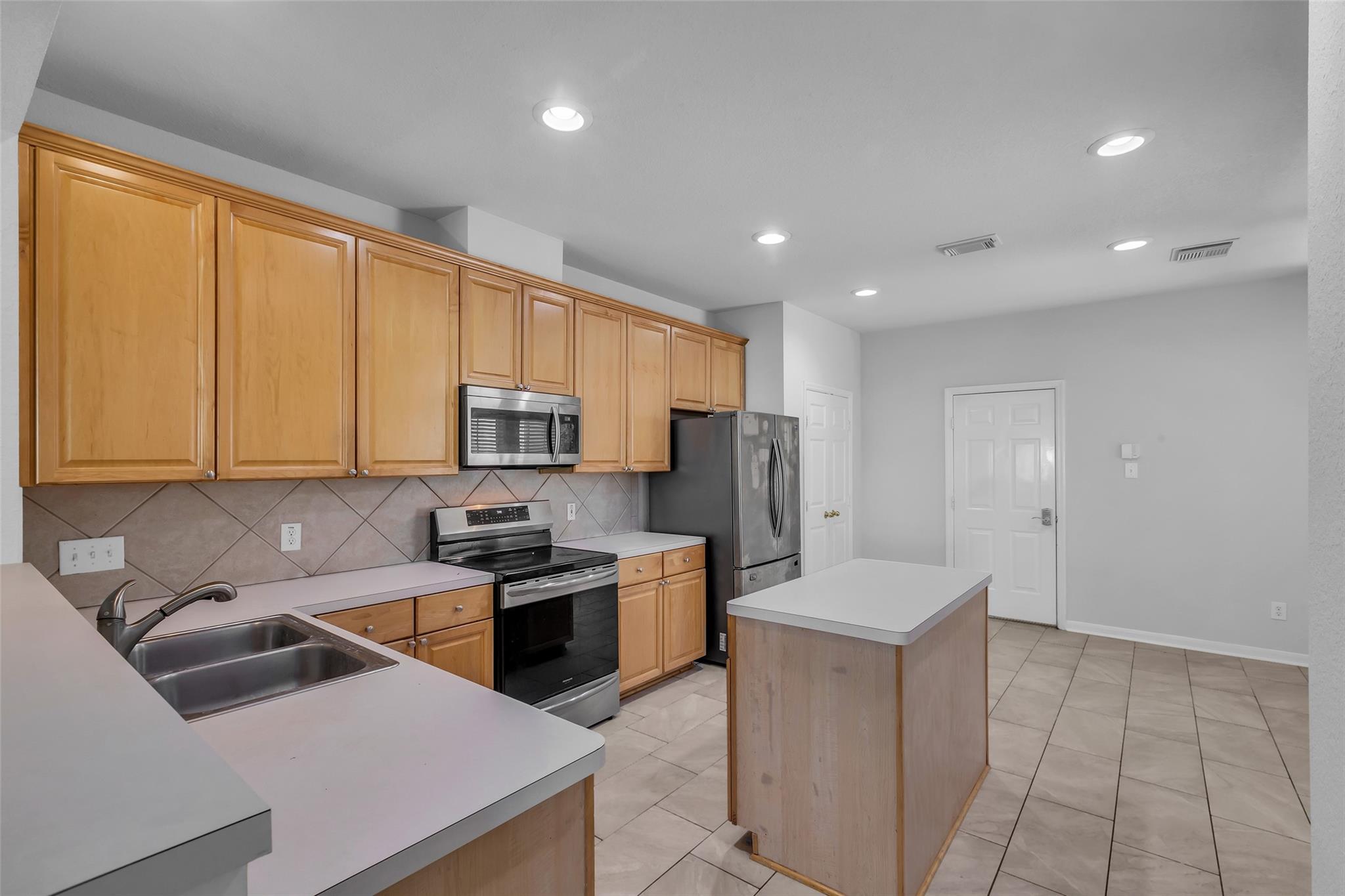 2223 Ridge Wood Lane