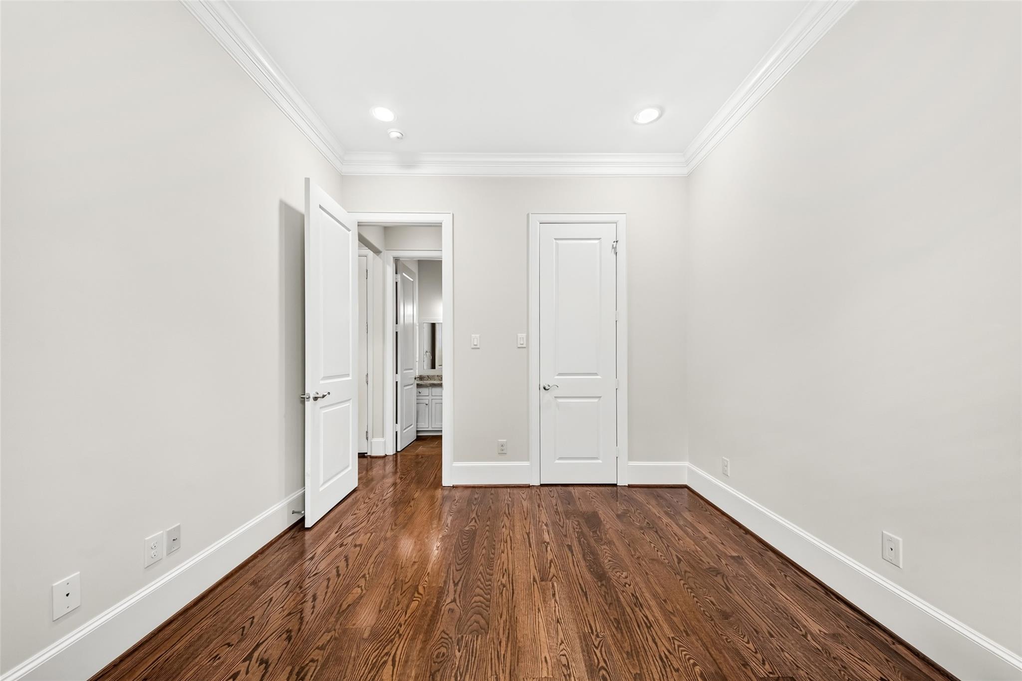 5216 Locust Street
