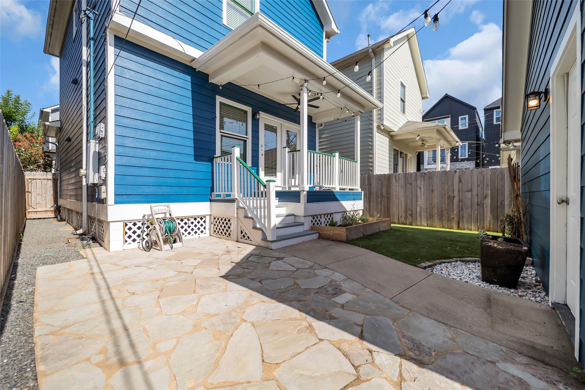 1029 W 15th 1/2 Street