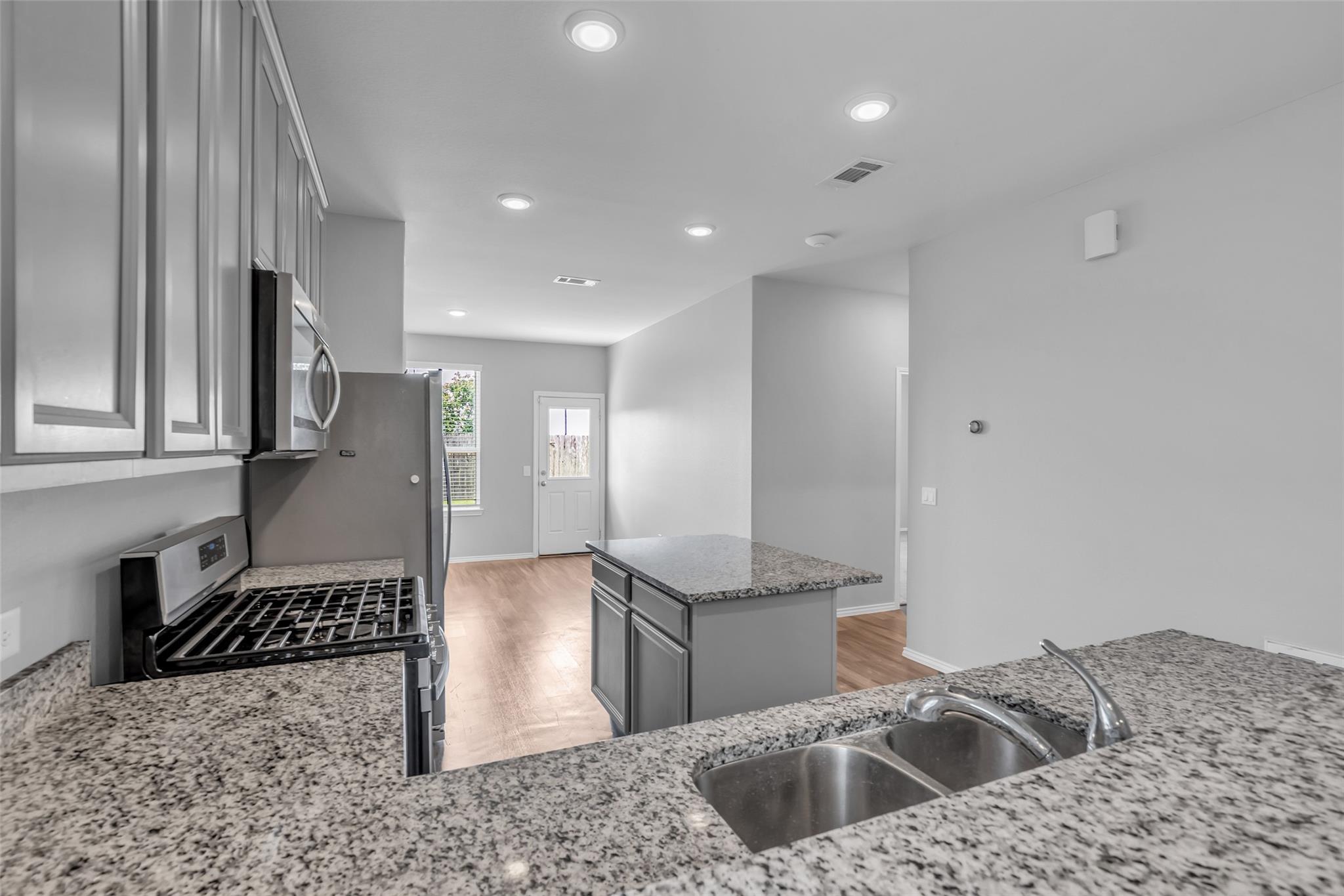 25703 Bottlebrush Sedge Street