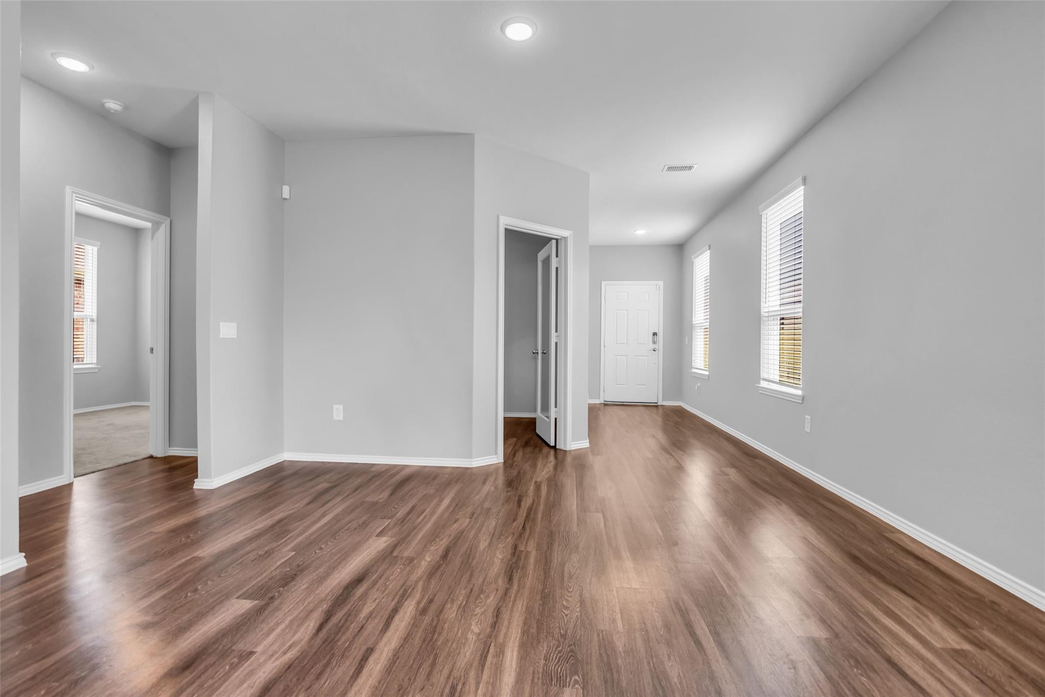 25703 Bottlebrush Sedge Street