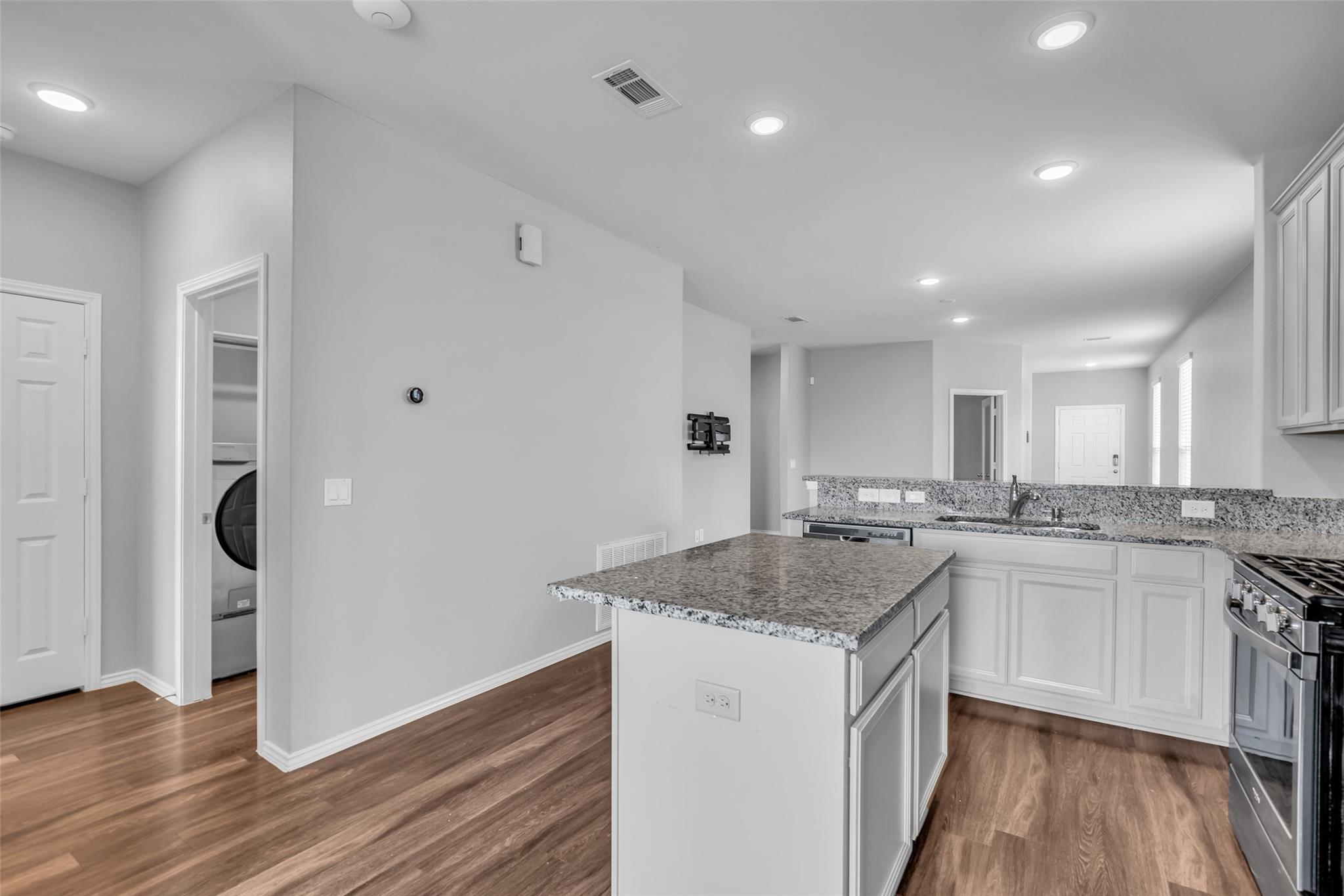 25703 Bottlebrush Sedge Street
