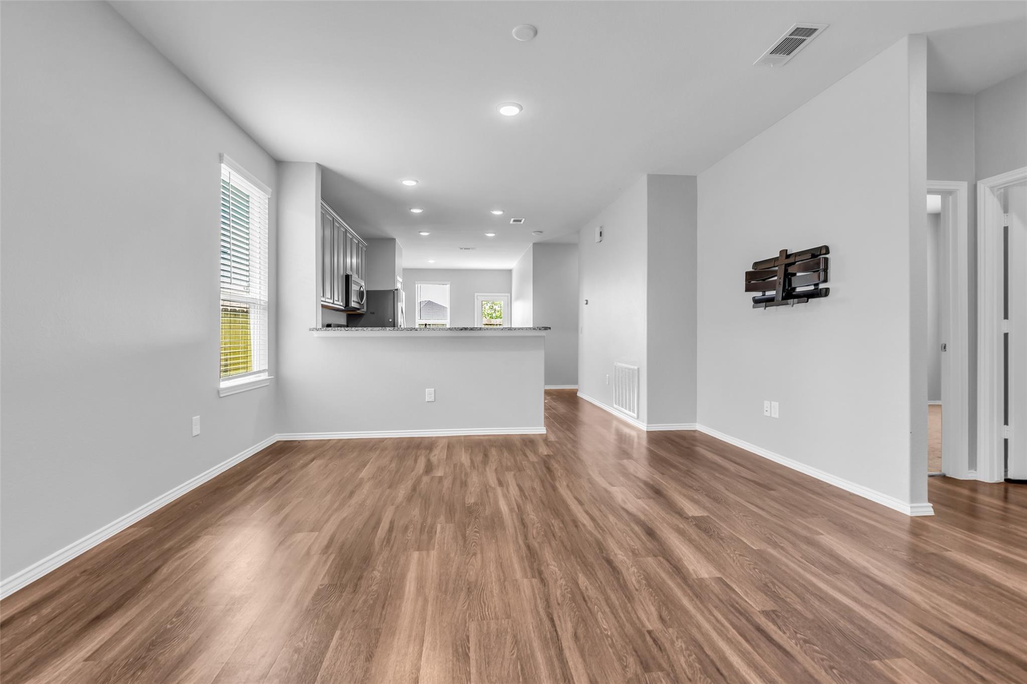 25703 Bottlebrush Sedge Street
