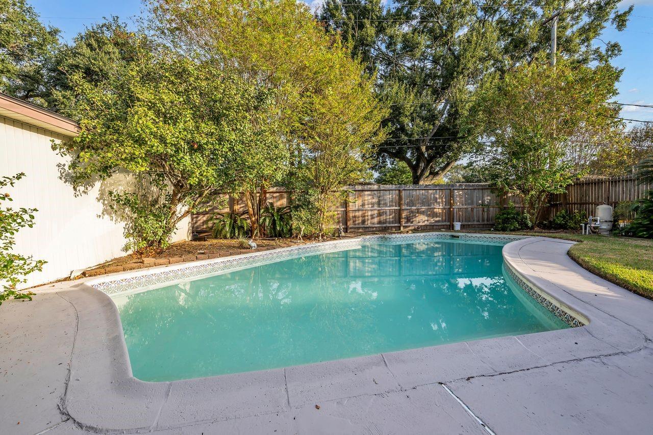 5734 Sanford Road