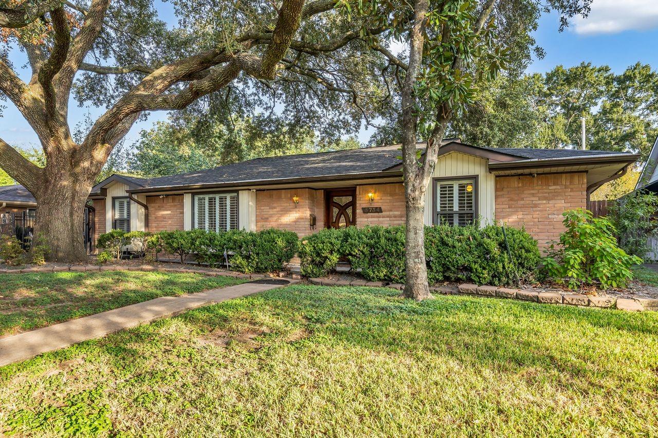 5734 Sanford Road
