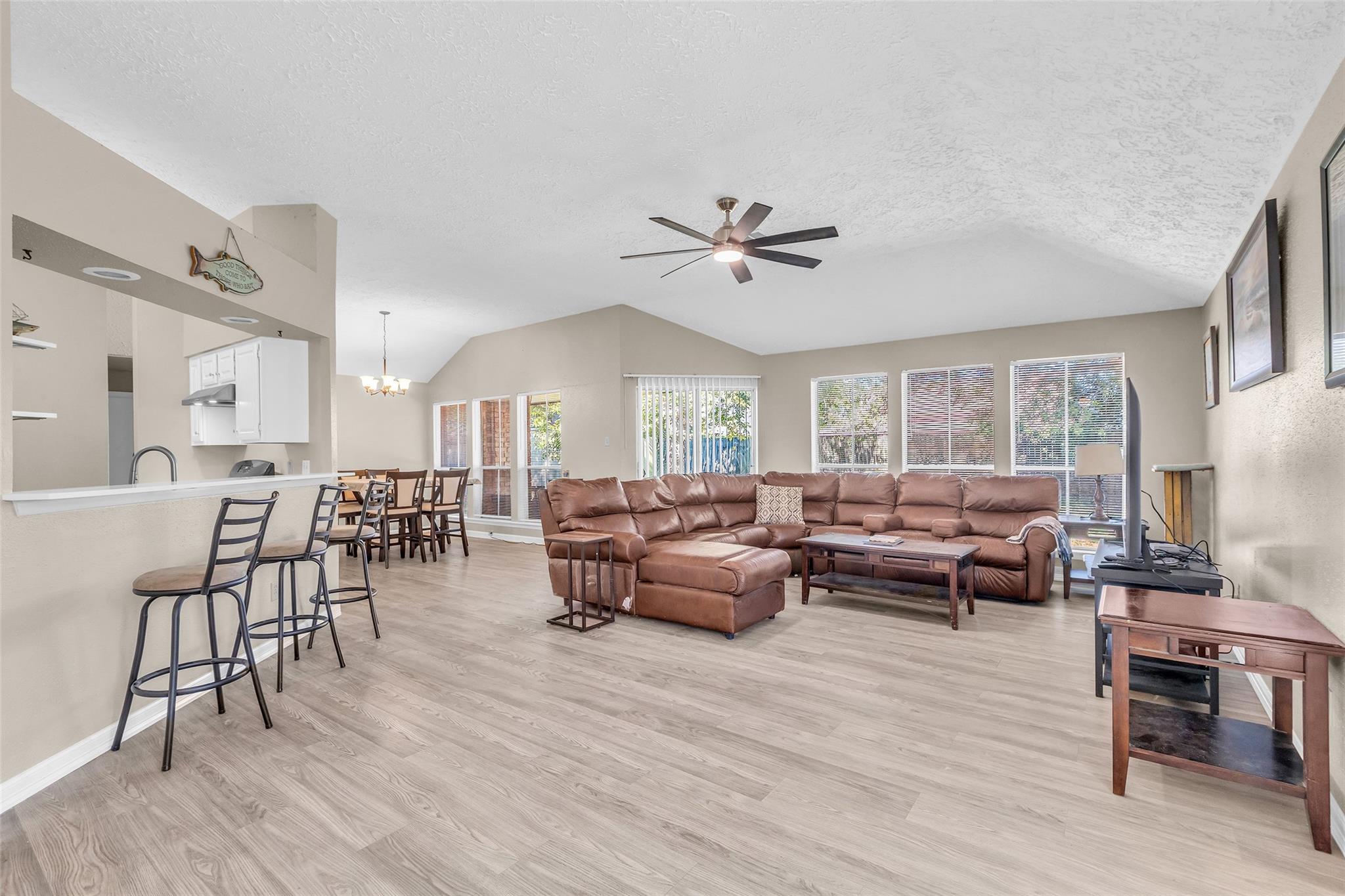 13707 Eastbourne Drive