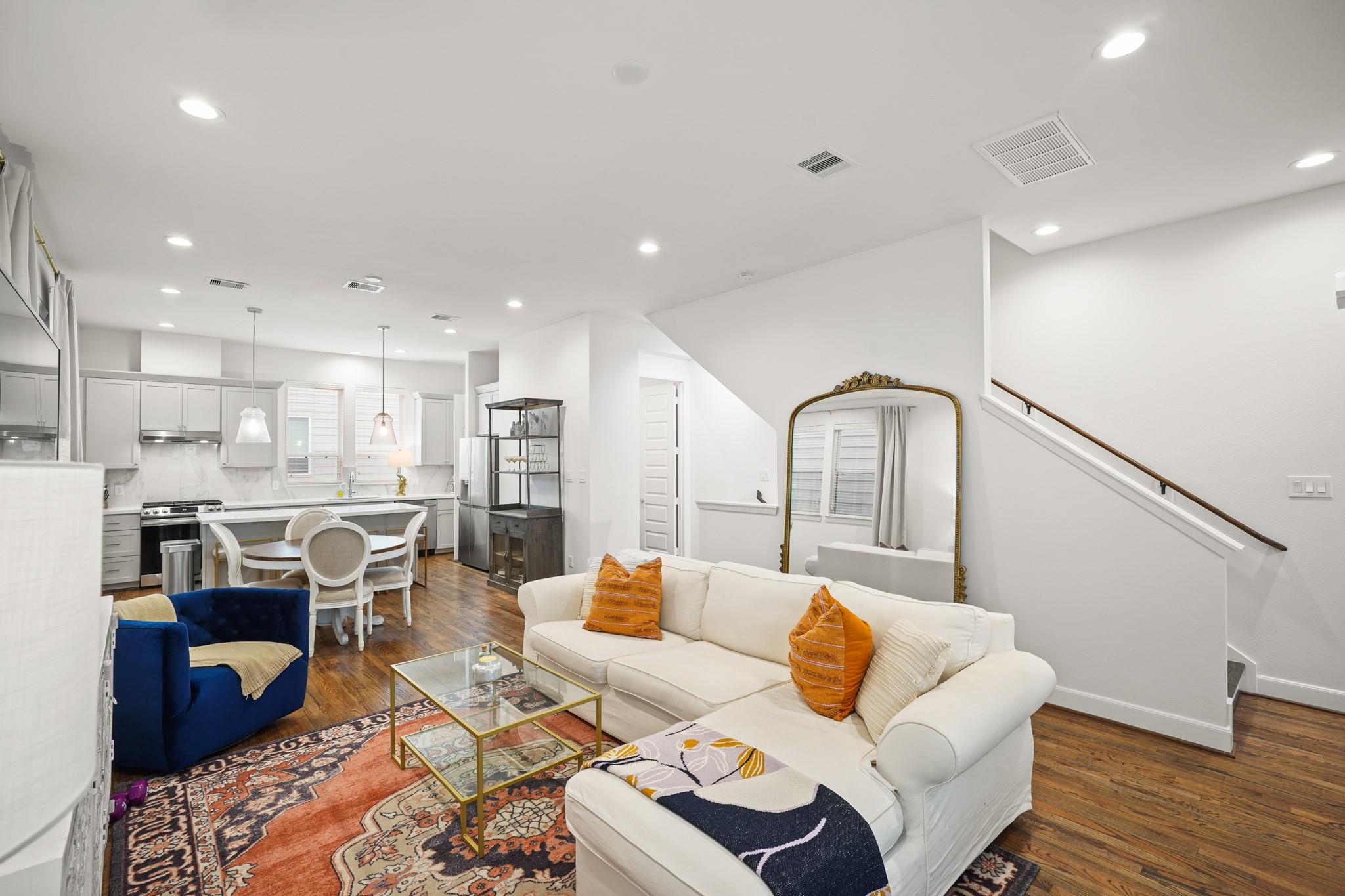2709 Clinton Drive