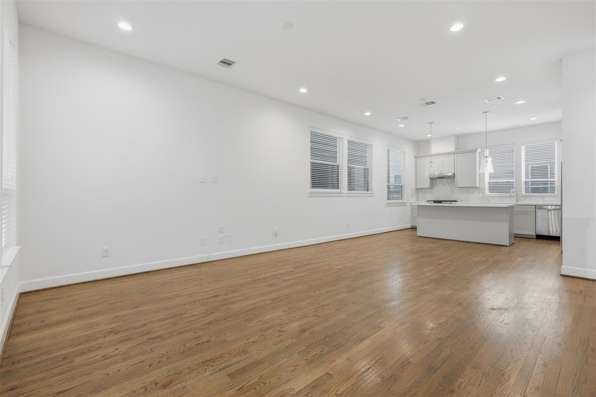 2709 Clinton Drive