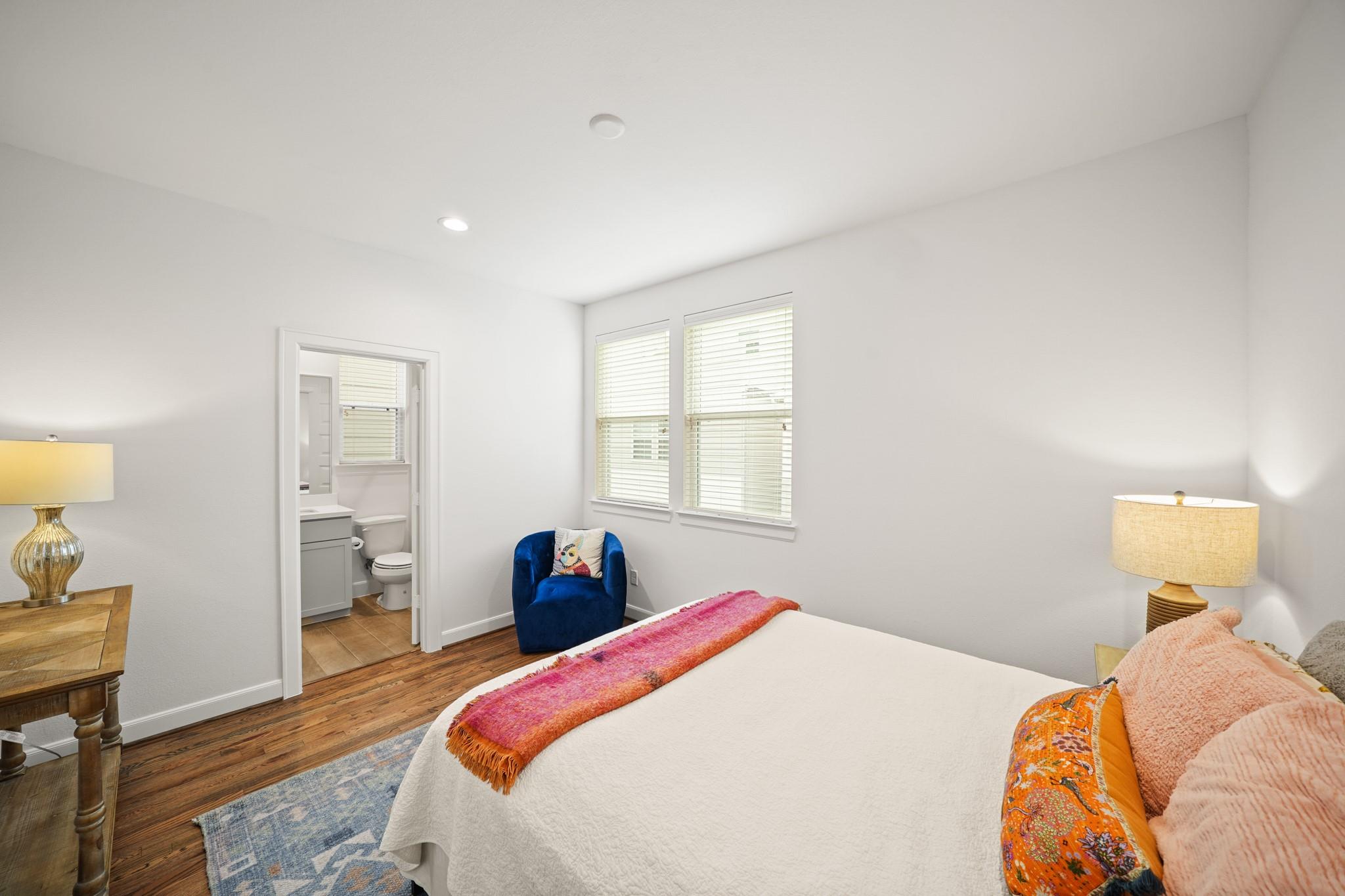 2709 Clinton Drive