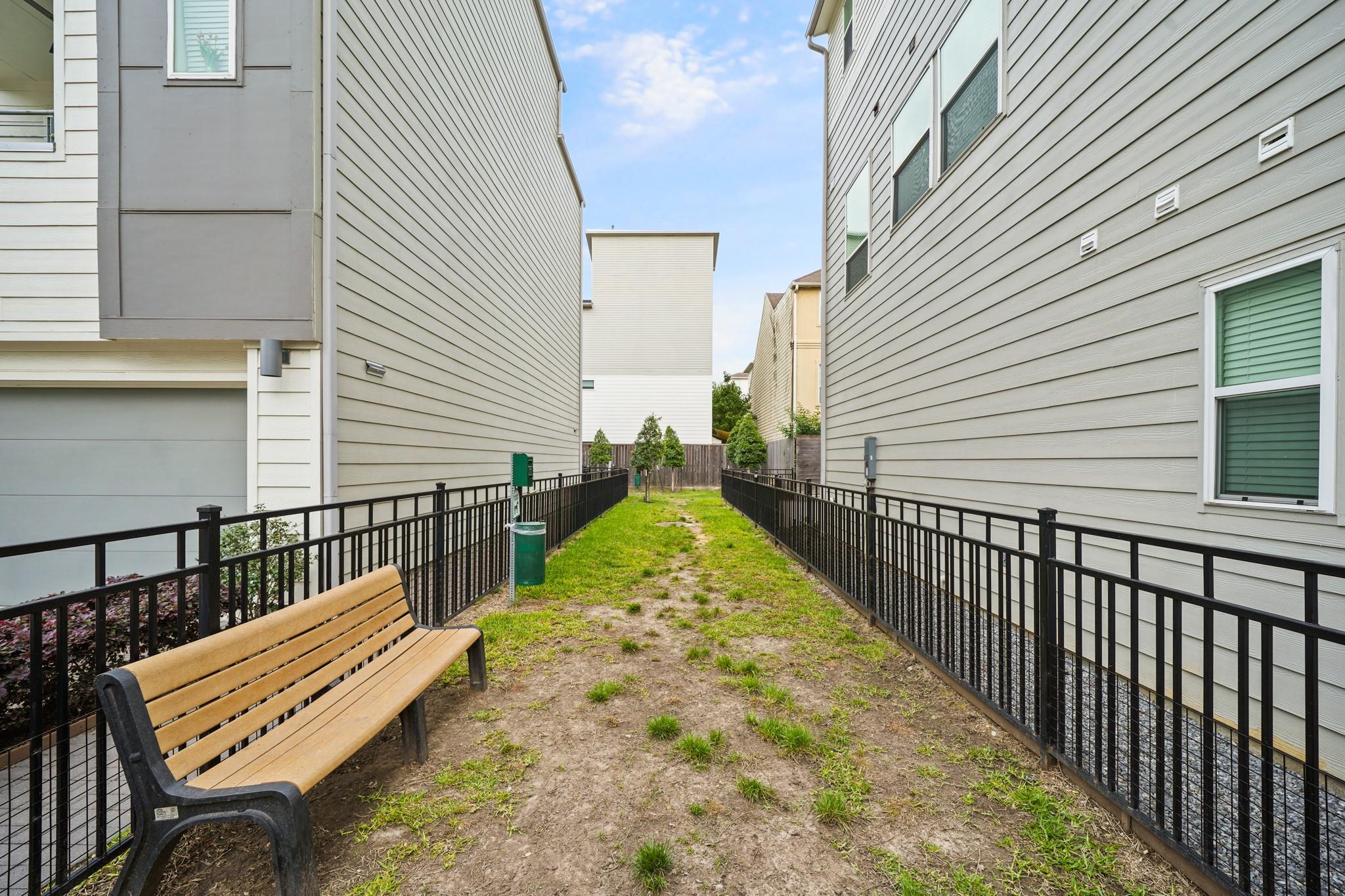 2709 Clinton Drive