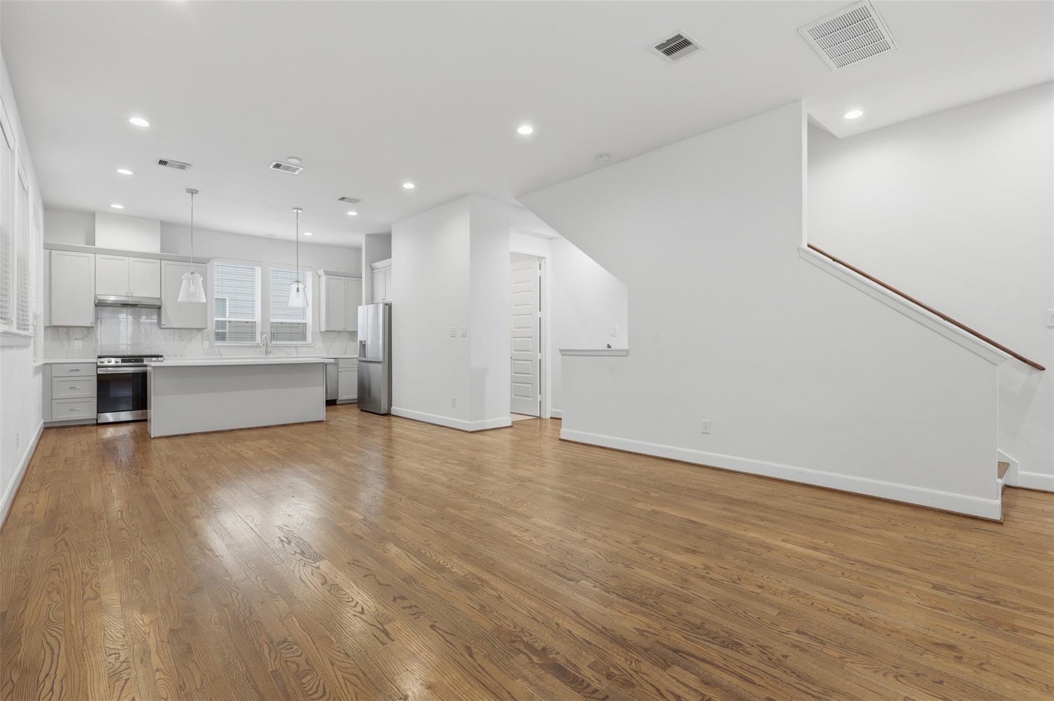 2709 Clinton Drive