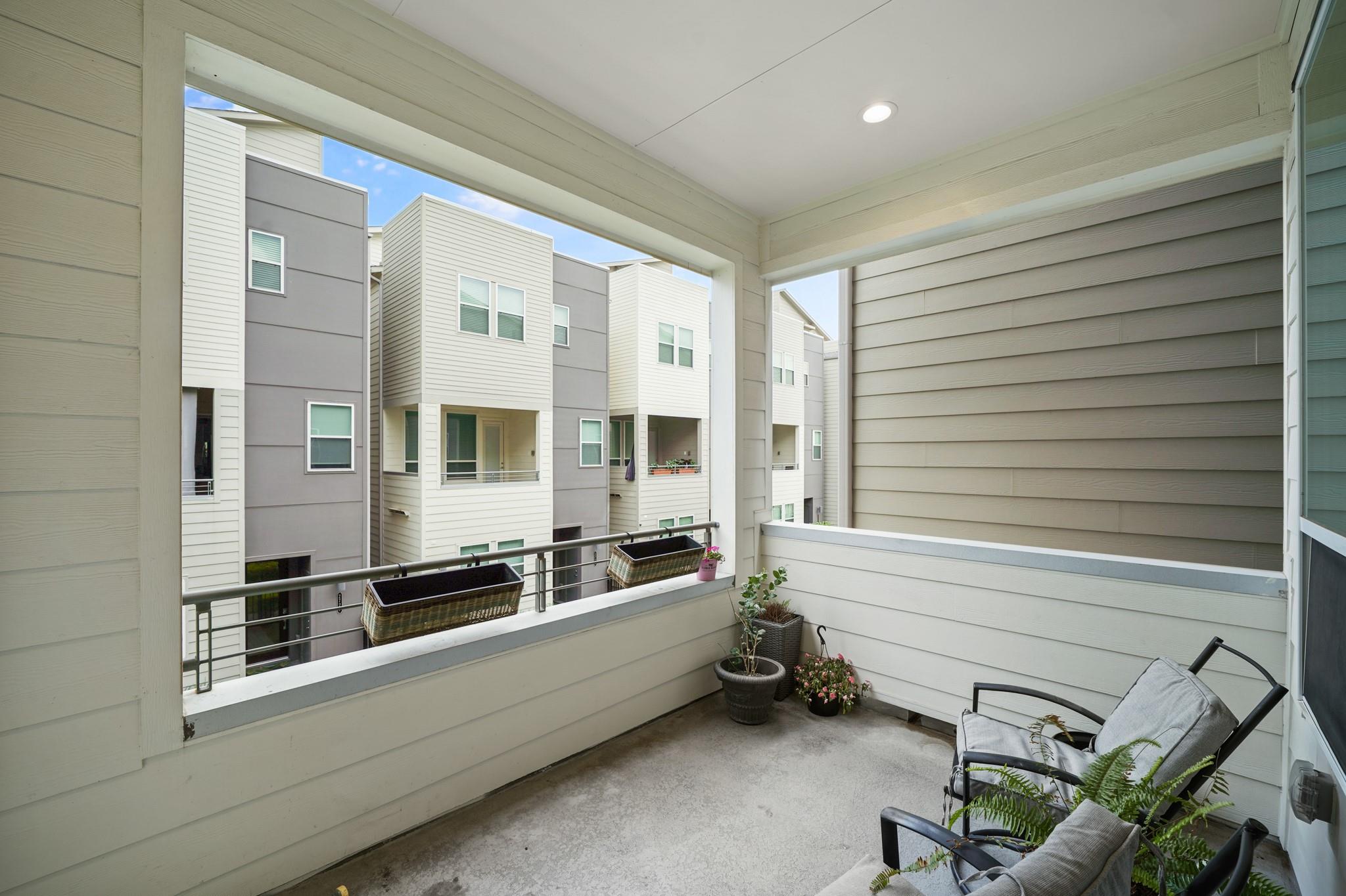 2709 Clinton Drive