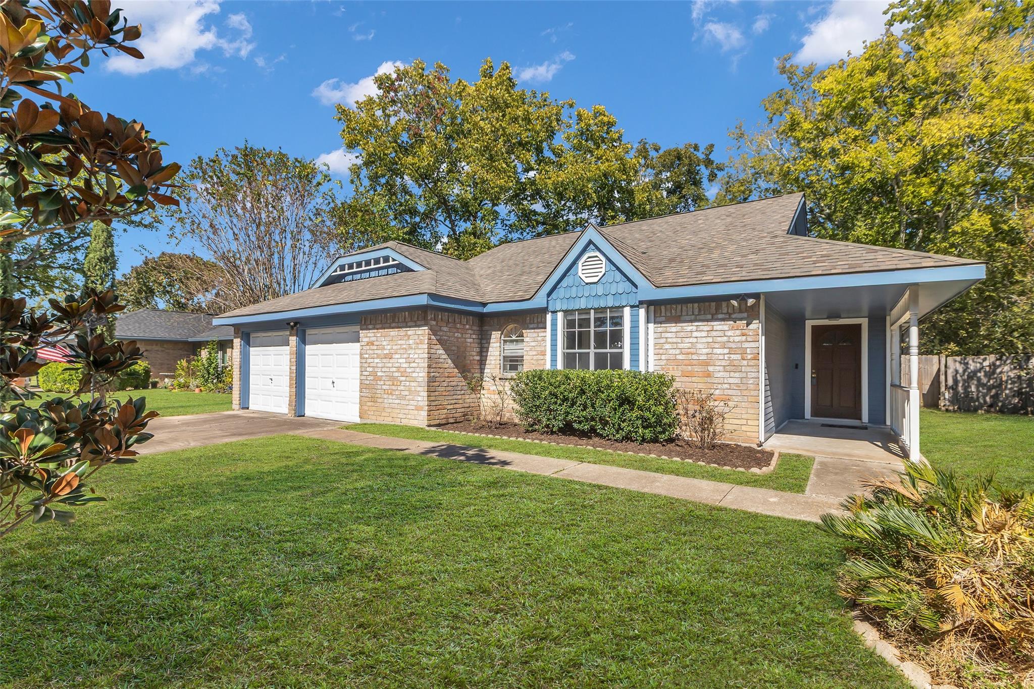 13707 Eastbourne Drive