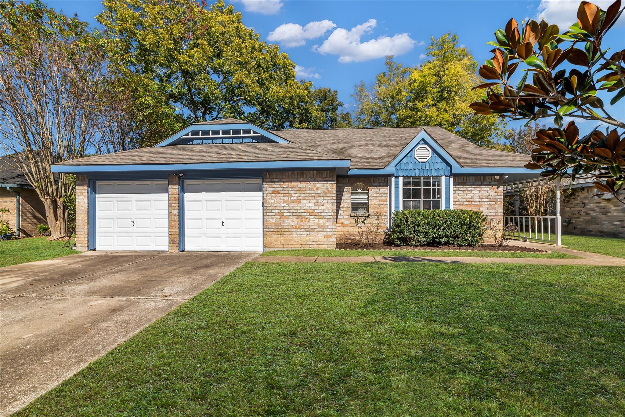 13707 Eastbourne Drive