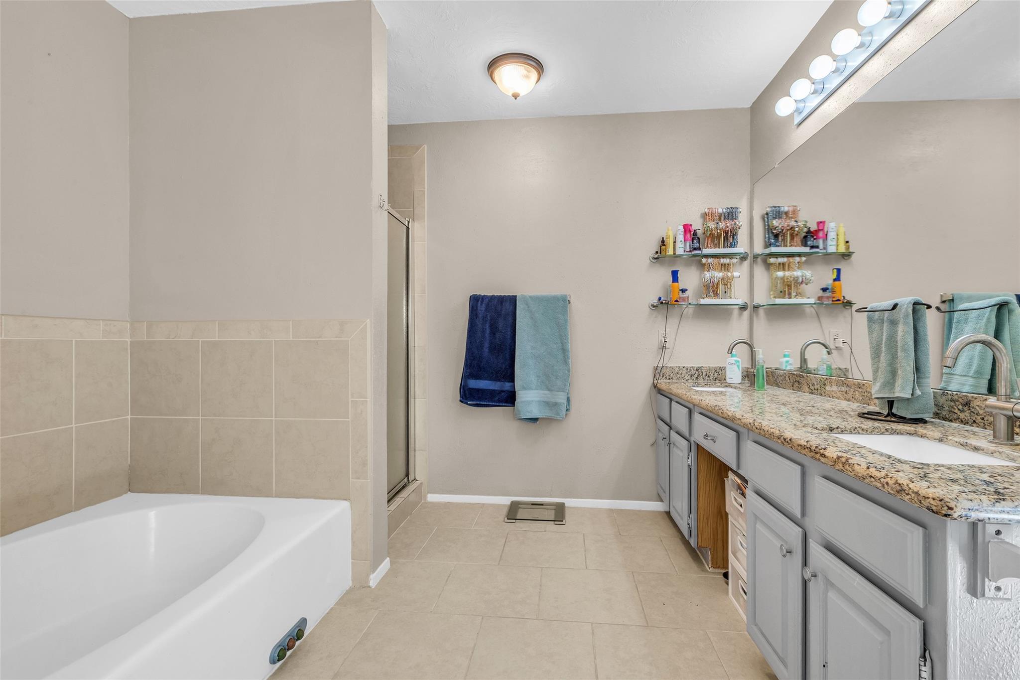 13707 Eastbourne Drive