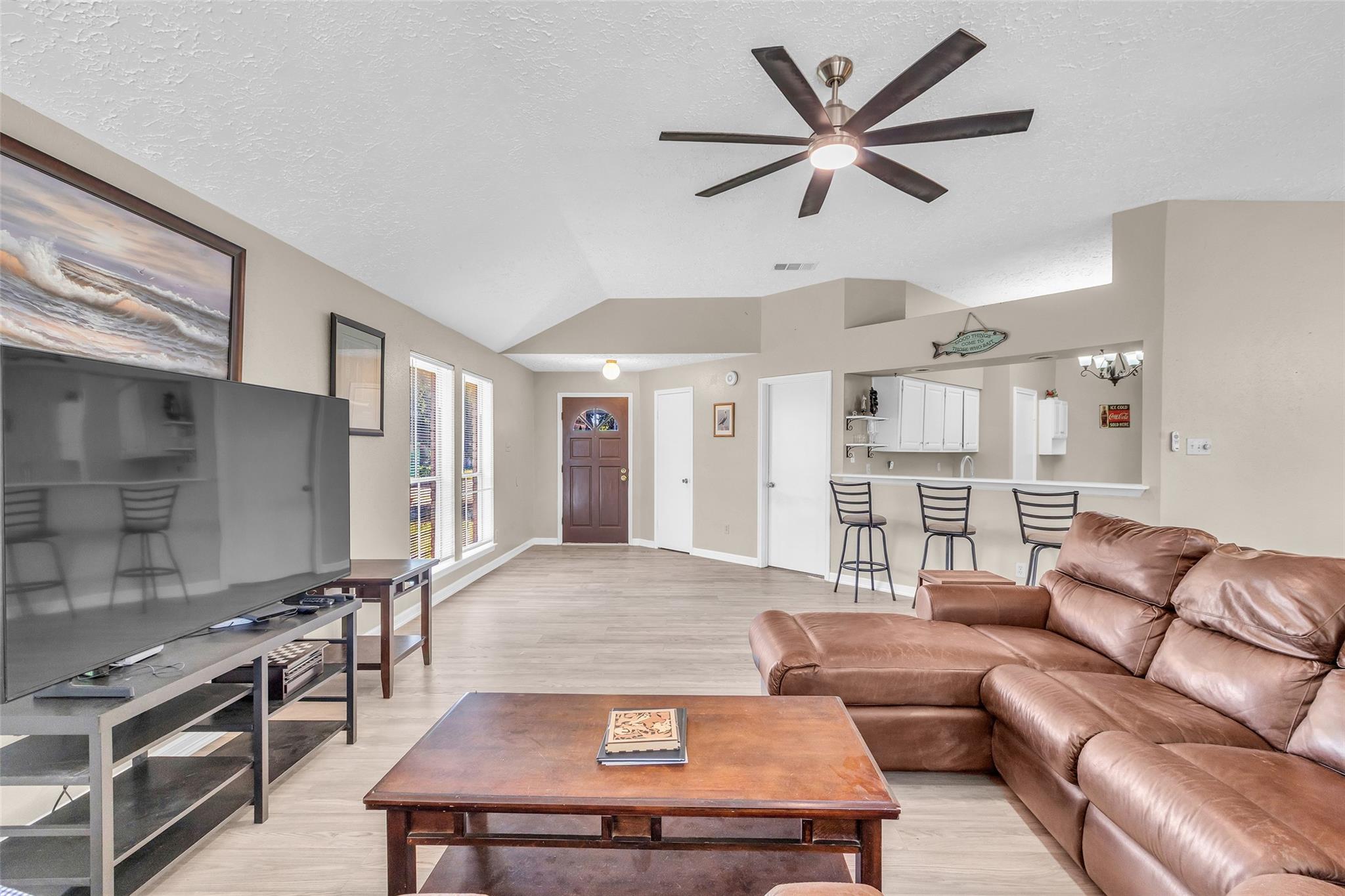 13707 Eastbourne Drive