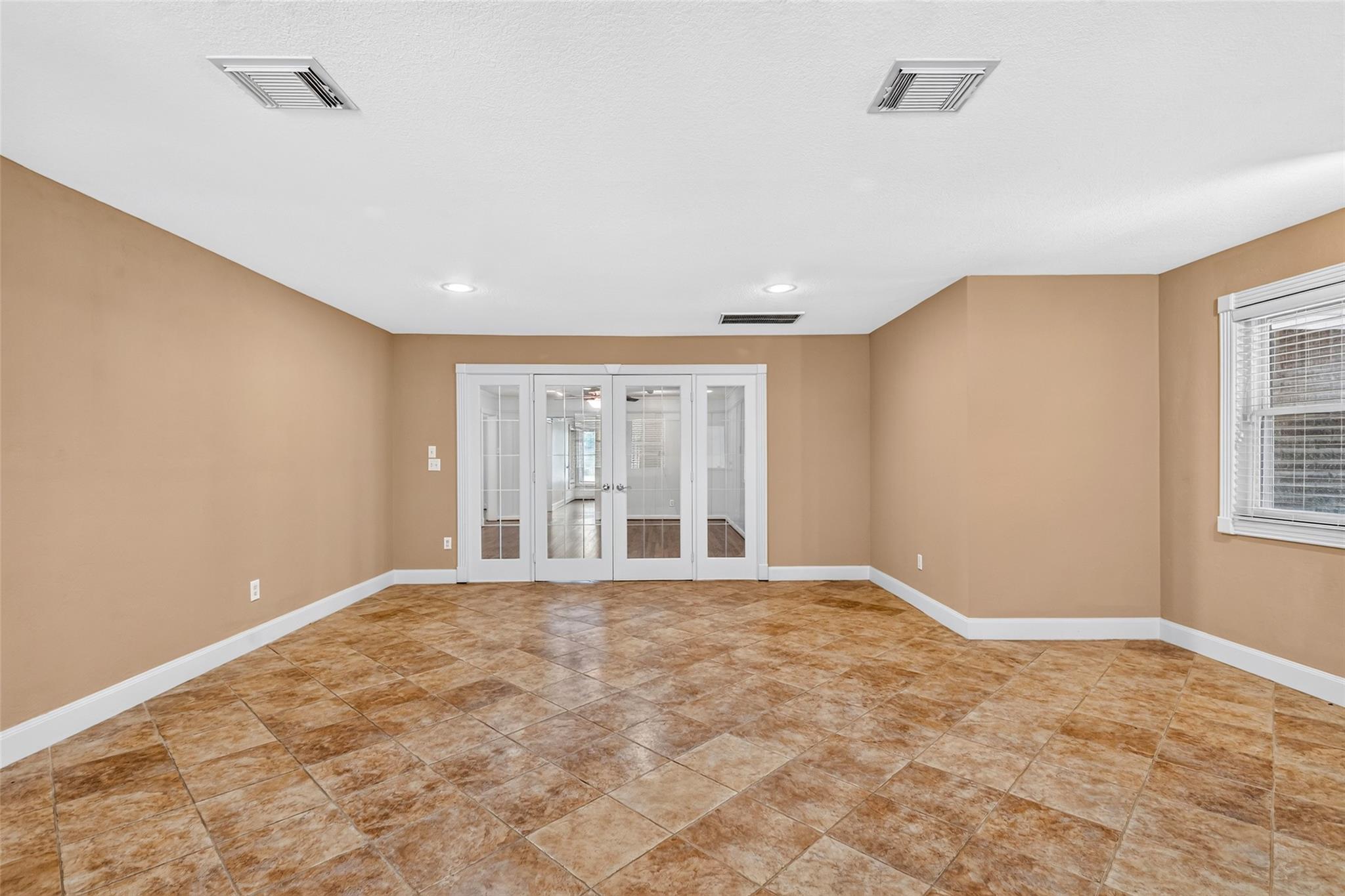 5262 Briarbend Drive
