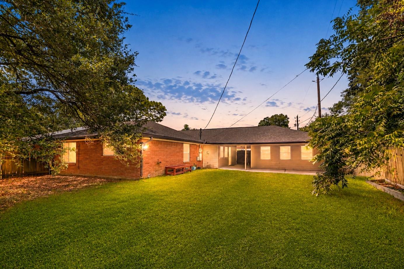 5262 Briarbend Drive
