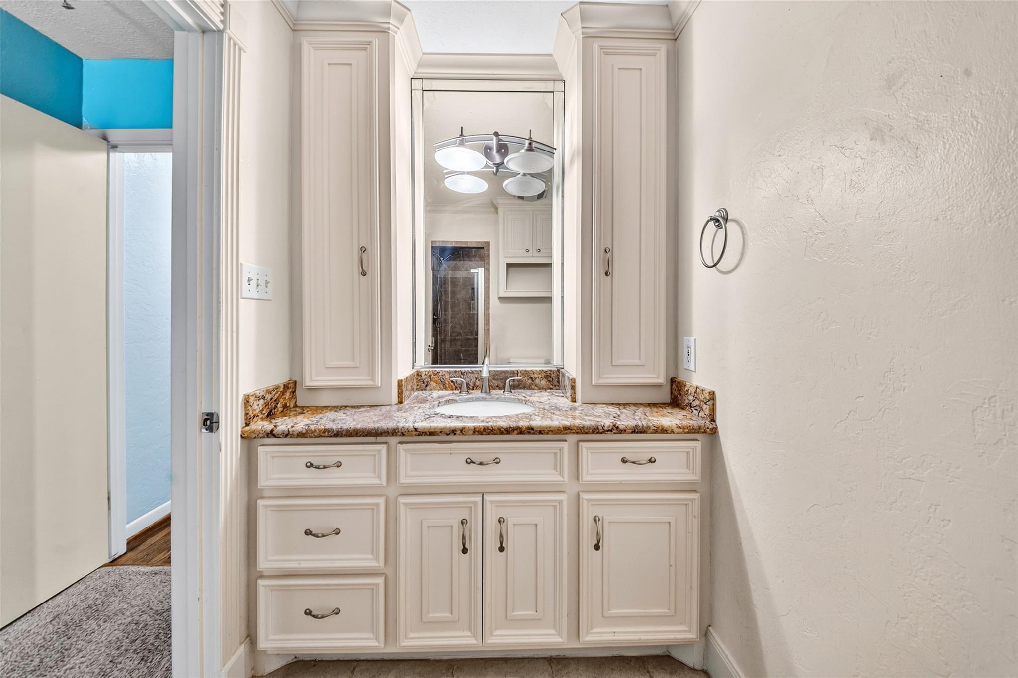5262 Briarbend Drive